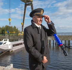Спуск на воду нового речного судна на подводных крыльях "Валдай 45Р"-28